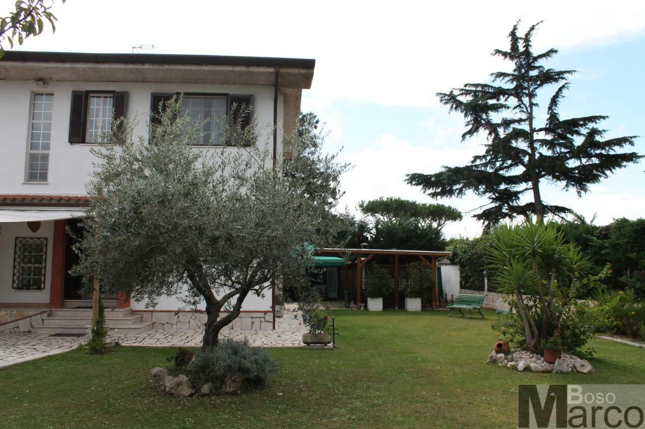 Il Grifo Hotel Sabaudia Exterior foto